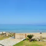 Beachfront Loft - Agios Gordios Corfu آغيوس غوذيوس