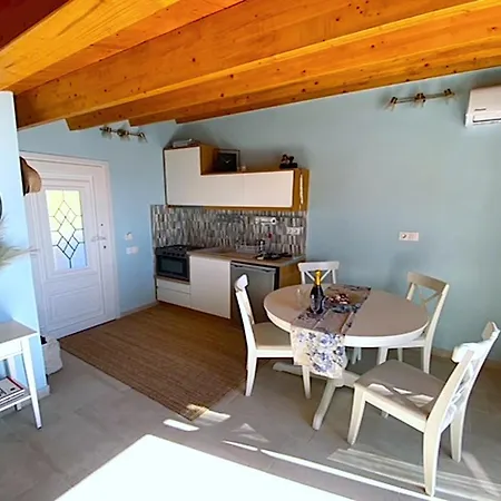 شقة Beachfront Loft - Agios Gordios Corfu آغيوس غوذيوس