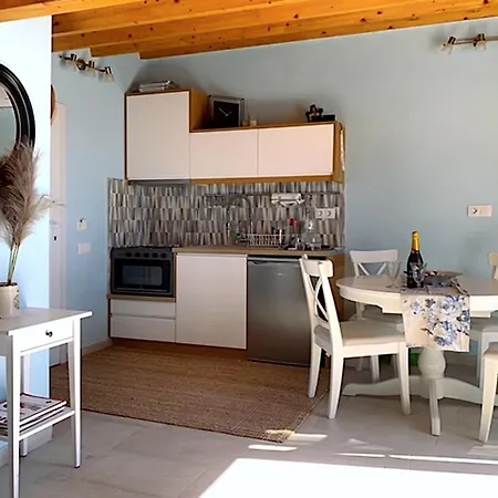 Beachfront Loft - Agios Gordios, Corfu * Ájosz Górdiosz