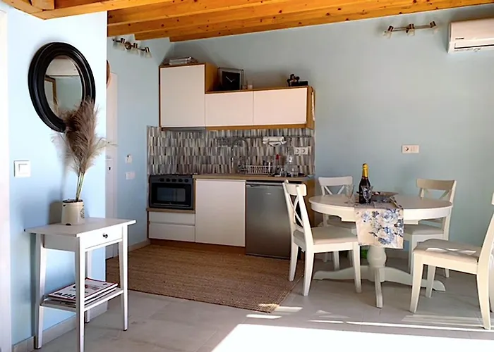 Beachfront Loft - Agios Gordios Corfu * Άγιος Γόρδιος