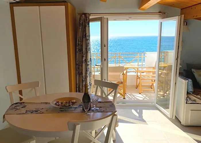 Beachfront Loft - Agios Gordios Corfu * Άγιος Γόρδιος